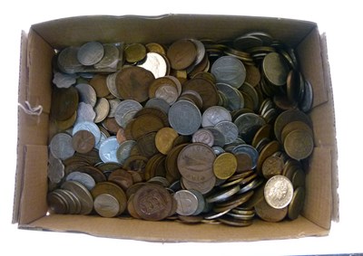 Lot 218 - Quantity of world and commonwealth coinage