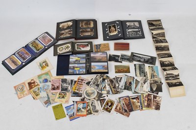 Lot 205 - Mixed quantity of 20th Century postcards