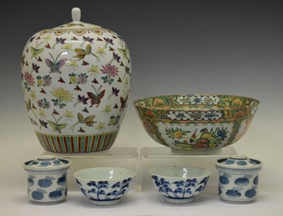 Lot 426 - Collection Famille Rose and other Chinese porcelain