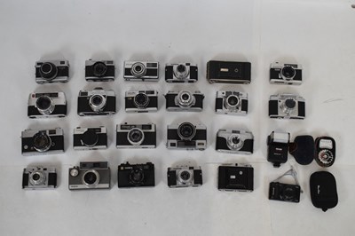 Lot 310 - Group of twenty vintage cameras