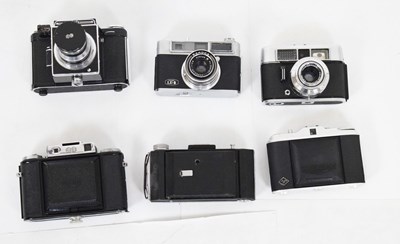 Lot 312 - Group of six vintage cameras