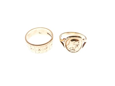 Lot 36 - 9ct gold wedding band, and a yellow metal signet style ring