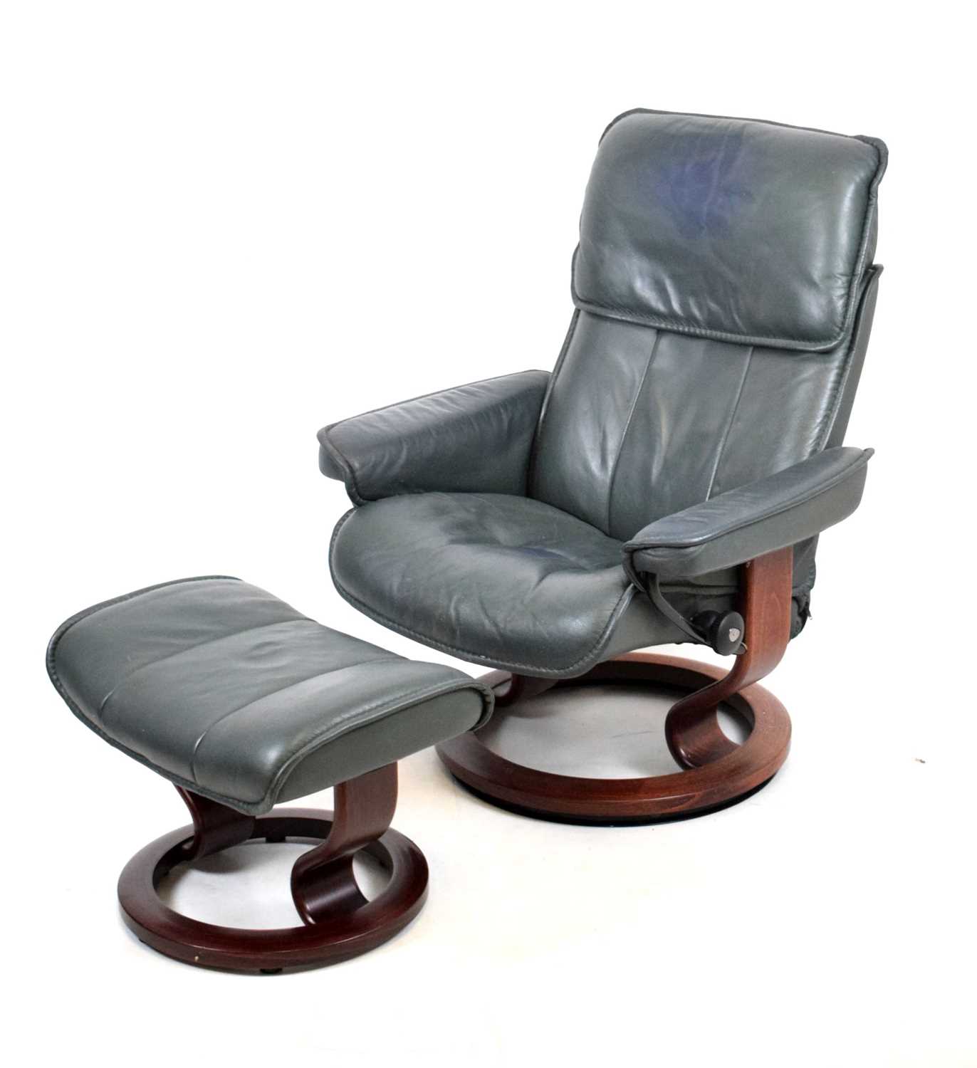Lot 612 Stressless chair and footstool