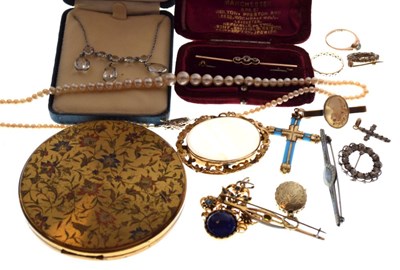 Lot 64 - Group of jewellery