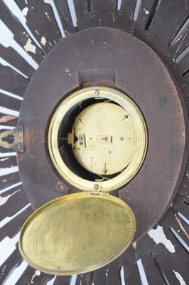 Lot 502 - Early 20th Century giltwood sunburst wall clock
