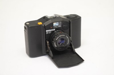 Lot 299 - Minox 35 GT 35mm camera, with 35mm 1:2.8 Color-Minotar lens