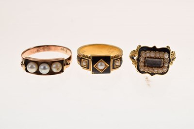 Lot 37 - Collection of mourning jewellery