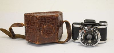 Lot 307 - Eljy Lumiere miniature camera