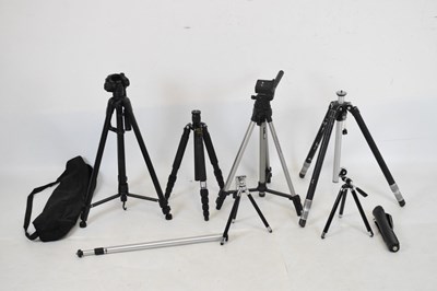 Lot 327 - Quantity of Camera Tripods