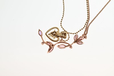 Lot 51 - 9ct gold diamond set 'spade' shape pendant