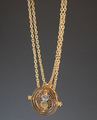 Lot 237 - Warner Bros 'Harry Potter' time turner