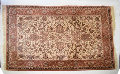 Lot 490 - Kirman-Shah machine made oriental style rug