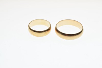 Lot 35 - Two 9ct gold wedding bands