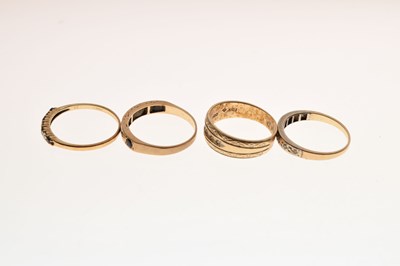 Lot 14 - Four various gold stone set rings