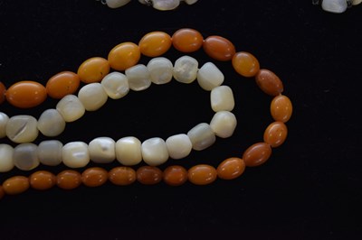 Lot 58 - Graduated amber bead necklace