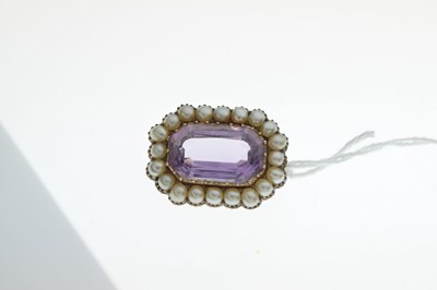 Lot 44 - Amethyst and seed pearl brooch