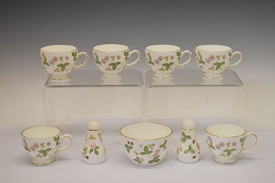 Lot 425 - Wedgwood 'Wild Strawberry' pattern service