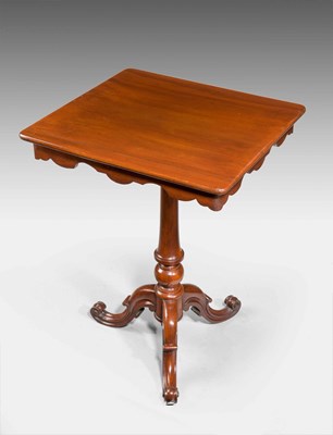 Lot 517 - Mid 19th Century mahogany tripod occasional table