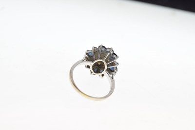 Lot 13 - 18ct white gold cluster ring