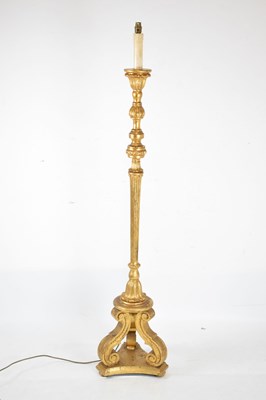 Lot 624 - Early 20th Century giltwood standard lamp