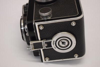 Lot 428 - Franke & Heidecke Synchro-Compur Rolleiflex twin-lens camera