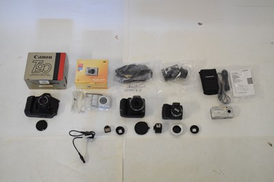 Lot 271 - Assorted group of cameras