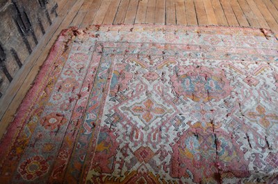 Lot 27 - Large early 20th Century Ushak wool carpet