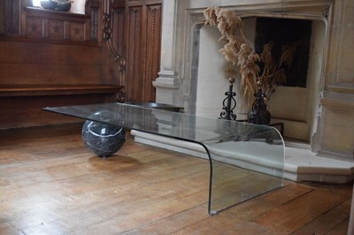 Lot 119 - Cattelan Italia - Late 20th Century Italian modernist glass and marble coffee table