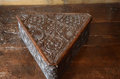 Lot 69 - 17th Century chip-carved triangular box