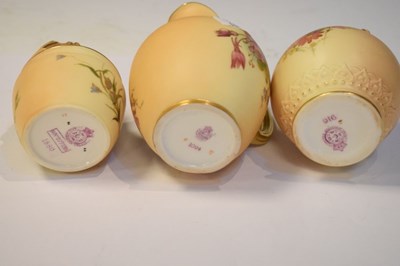 Lot 370 - Three items of Royal Worcester blush ivory porcelain