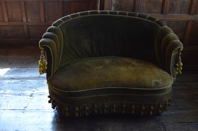 Lot 73 - Victorian kidney-shaped settee or sofa