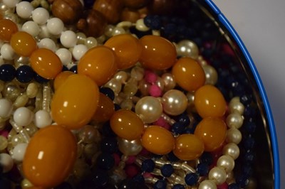 Lot 106 - Quantity of costume jewellery beads and necklaces