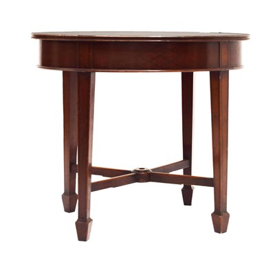 Lot 632 - Ocean Going Liner Interest - Early to mid 20th Century inlaid mahogany oval occasional table