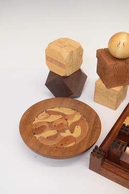 Lot 142 - Collection of wooden desk toys