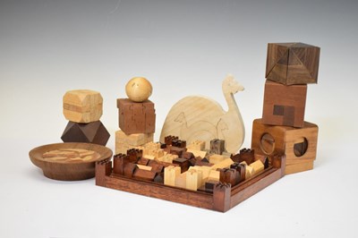 Lot 142 - Collection of wooden desk toys