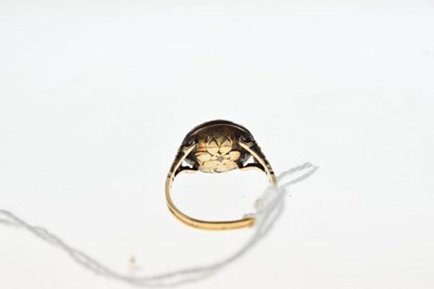 Lot 14 - Late 18th Century rose diamond cluster ring