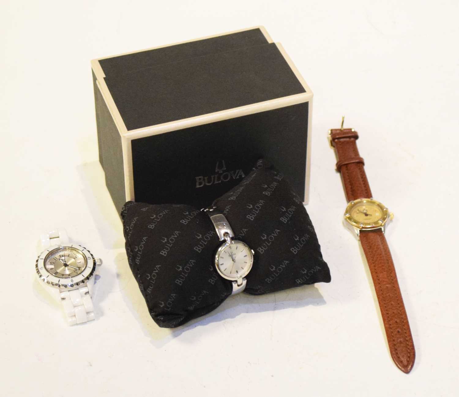 Lot 107 - Bulova lady's watch