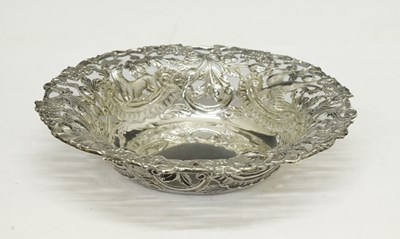 Lot 339 - George V silver fruit bowl