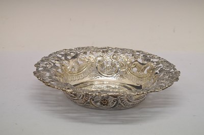 Lot 339 - George V silver fruit bowl