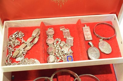 Lot 79 - Quantity of silver jewellery including ingot, bracelets, bangles etc