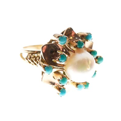 Lot 14 - Cluster ring centrally set a freshwater pearl surrounded by small turquoise cabochons