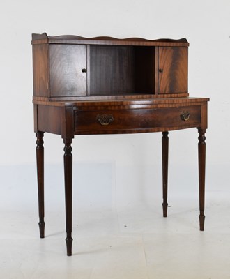 Lot 449 - Mahogany reproduction desk