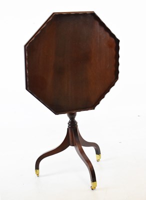 Lot 457 - Early 19th Century octagonal tilt table