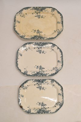 Lot 539 - Quantity of meat dishes