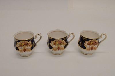 Lot 421 - Royal Albert 'Heirloom' pattern tablewares