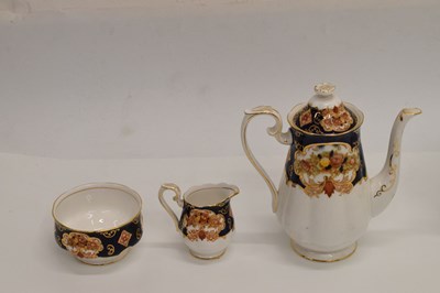 Lot 421 - Royal Albert 'Heirloom' pattern tablewares