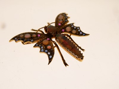 Lot 303 - Multi-gem butterfly brooch