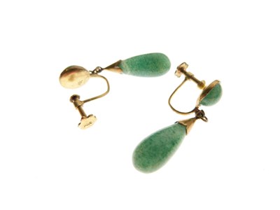 Lot 30 - Pair of dyed jade screw-back ear studs
