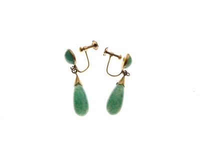 Lot 30 - Pair of dyed jade screw-back ear studs