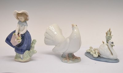 Lot 330 - Lladro dove, etc